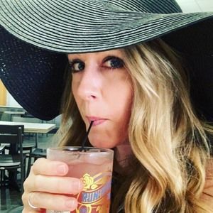 Meet your Posher, Ashlie